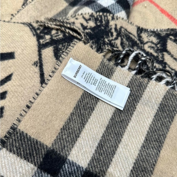 Burberry Tan and Black Men's Scarf - Picture 9 of 9